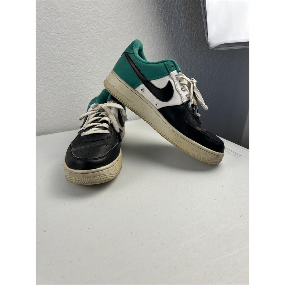 Nike Air Force 1 Low 823511-002 Neptune Green Sneakers Men's Size 9.5